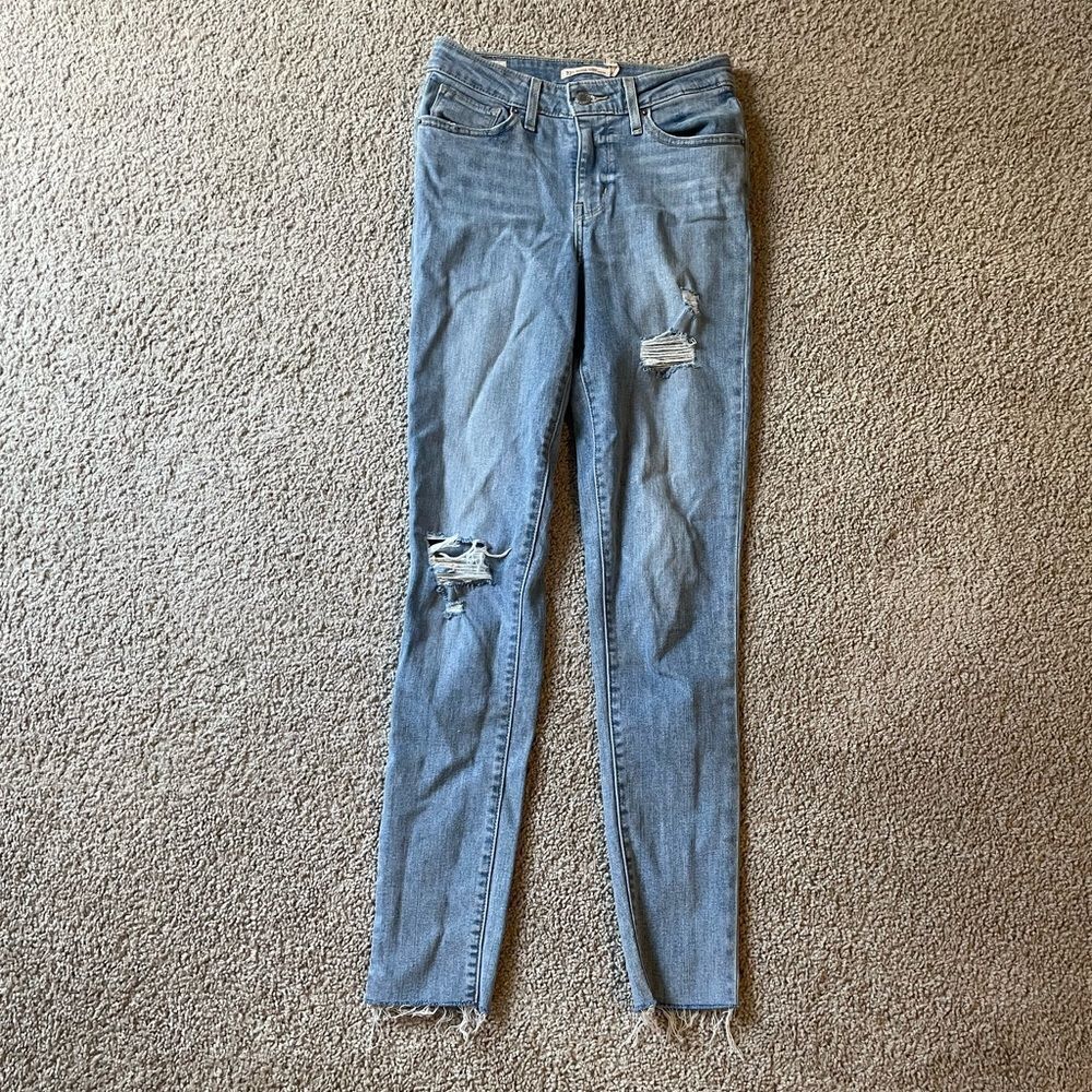 Levi High Rise Skinny Distressed Light Wash Jeans